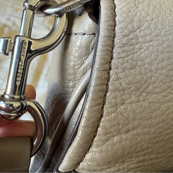 Marc Jacobs Empire City Messenger crossbody bag - Picture 7 of 15